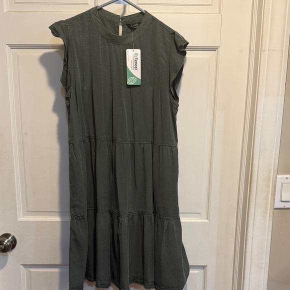 Velvet Heart Olive Green Dress - Picture 1 of 8